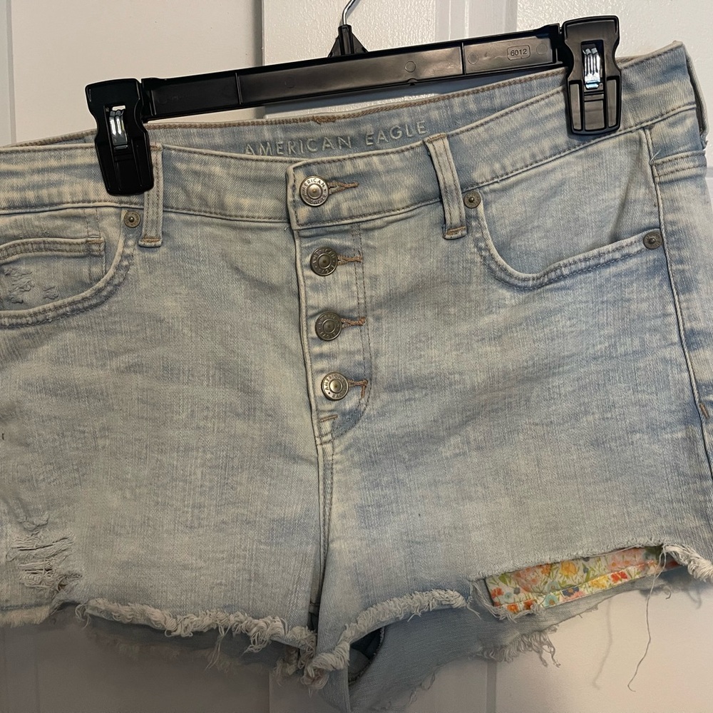 Size 14 American Eagle Light Blue Distressed Mid-Rise Jean Shorts